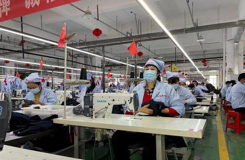 服装工厂班组长 以 不达成目标不罢休 的信念引领团队前行