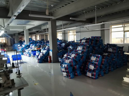 兰州工作服定制,大型服装工厂铠轩国际之生产车间工作流程